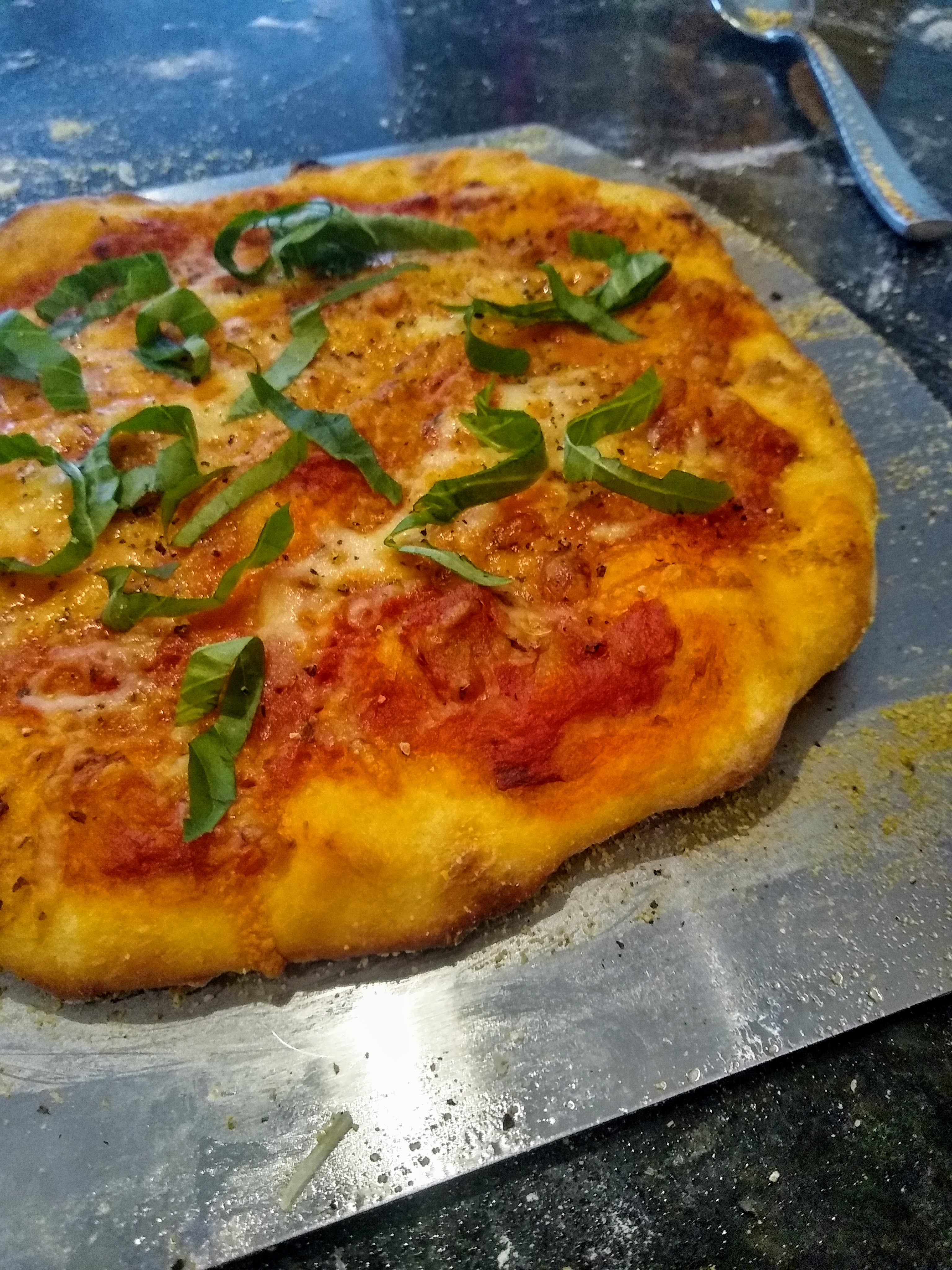 Completed pizza napoletana